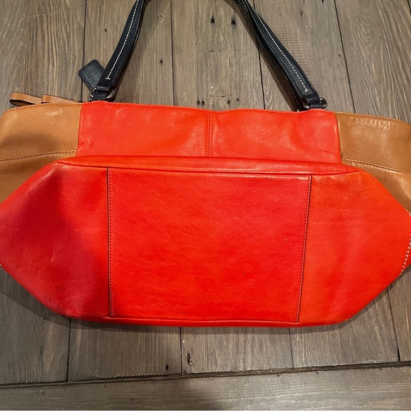COACH TRI COLORED HANDBAG - Picture 6 of 10
